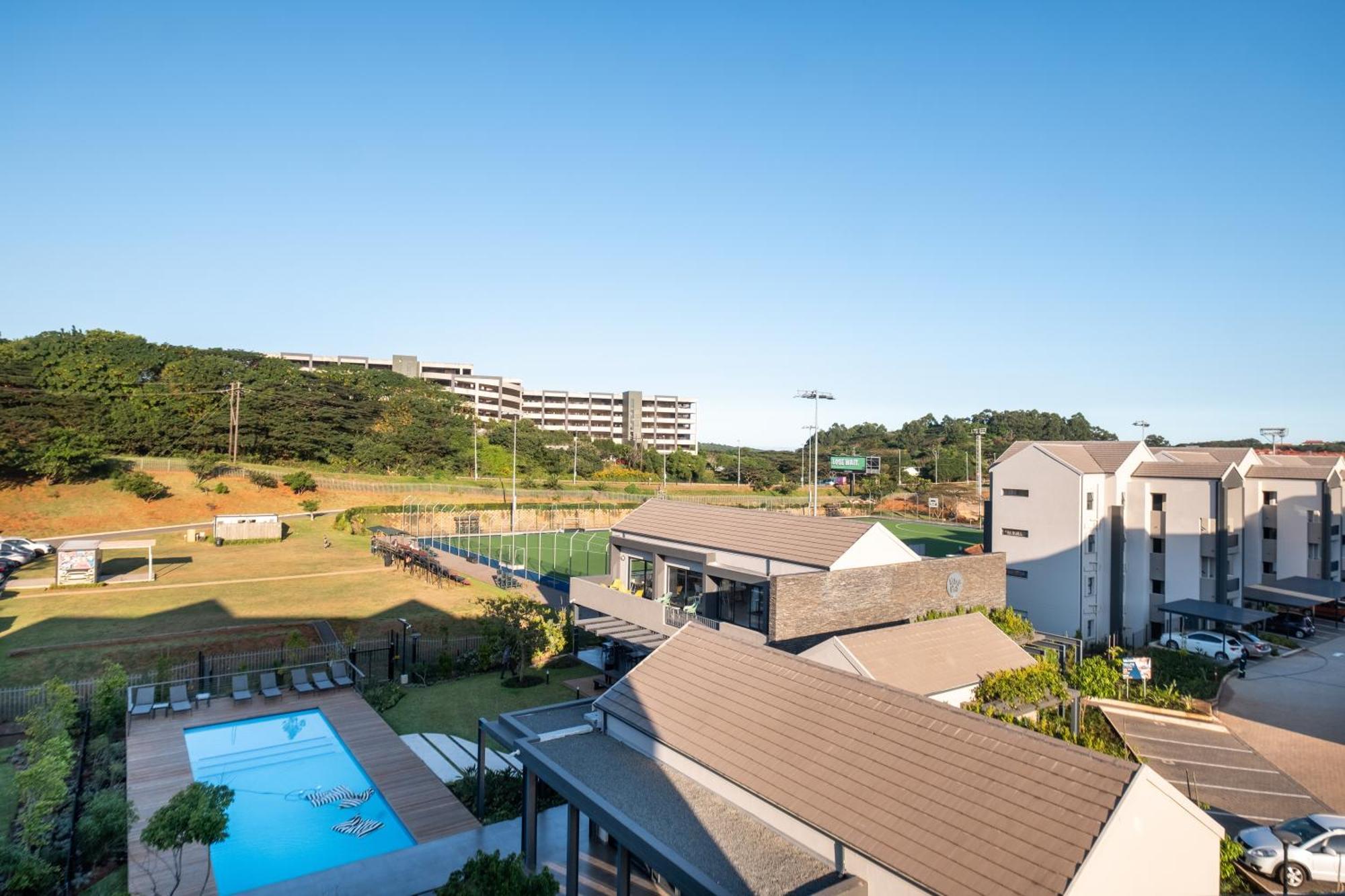 Ballito Village Luxury Apartments Eksteriør billede