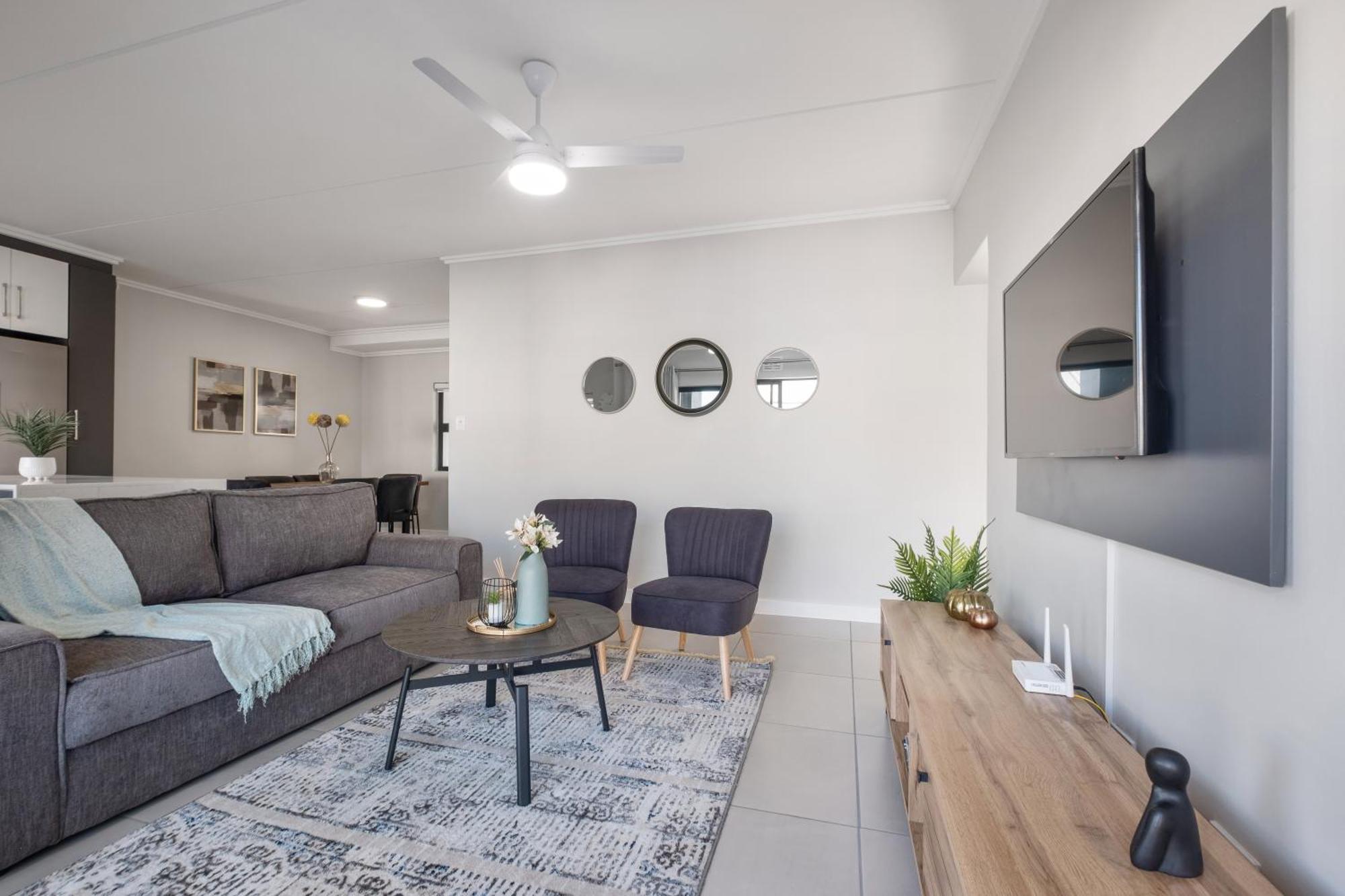 Ballito Village Luxury Apartments Eksteriør billede